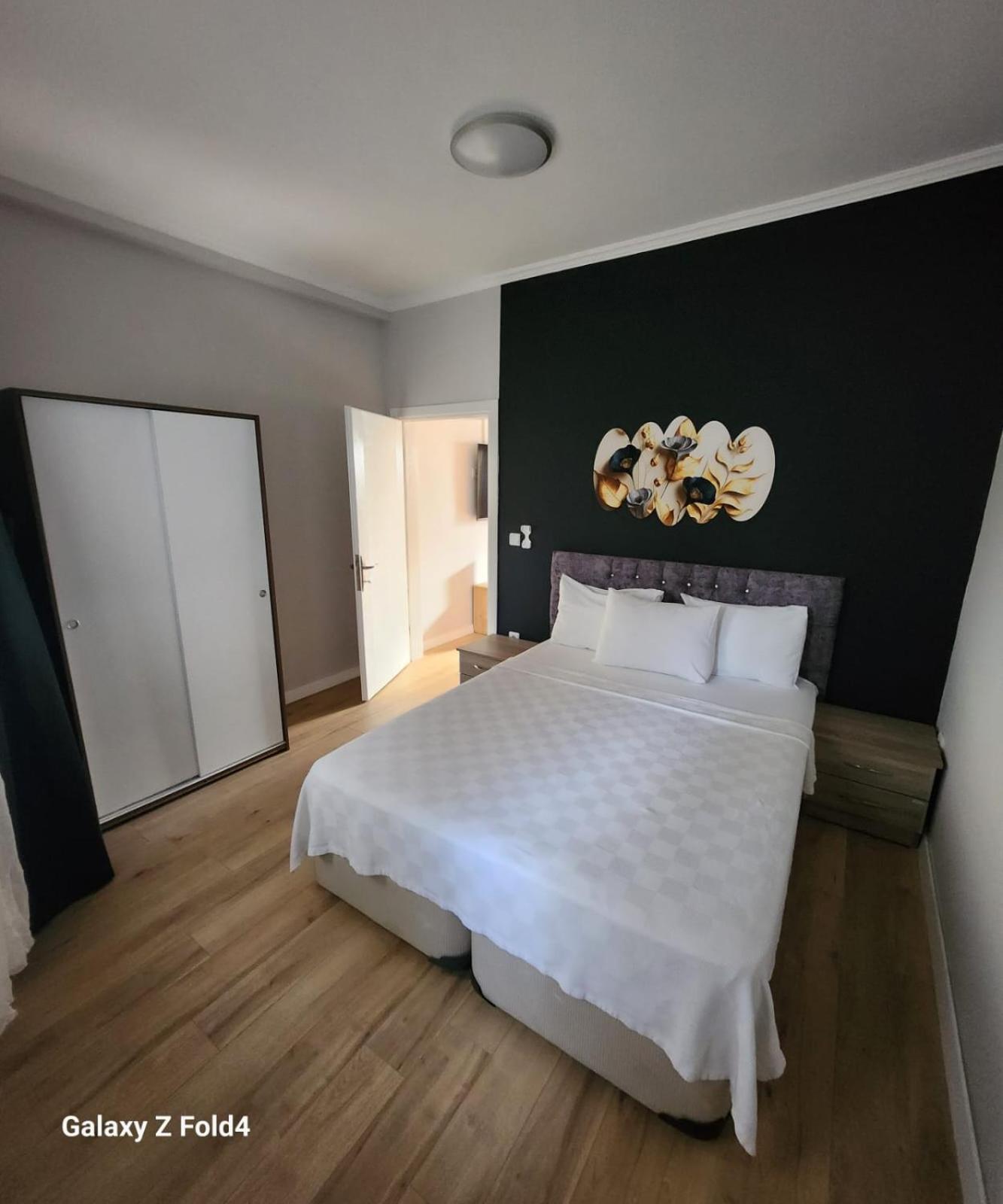 Loca Centre Suites Бодрум Экстерьер фото