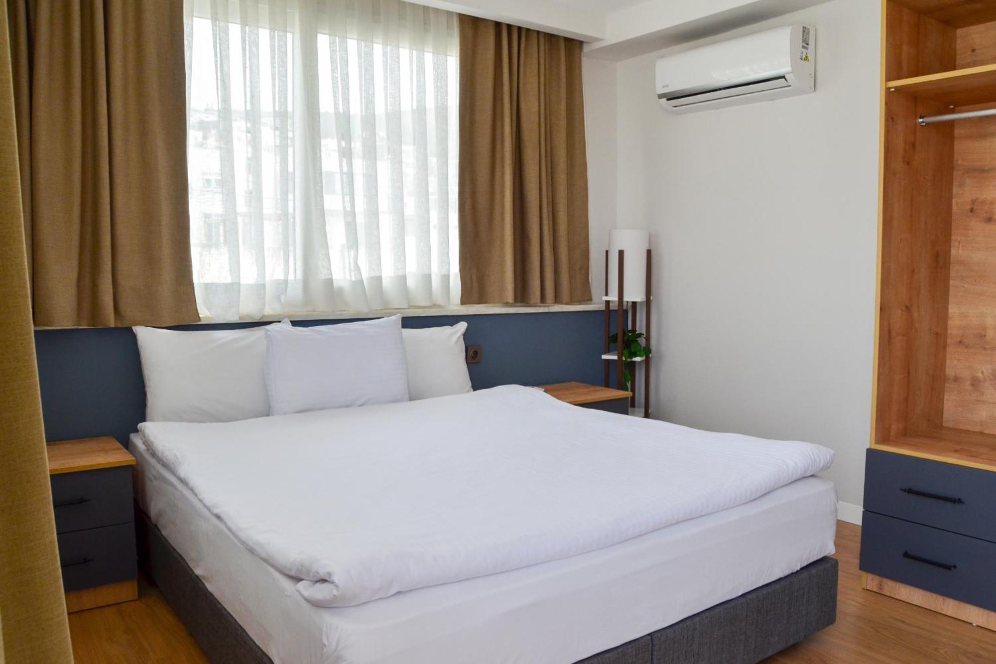 Loca Centre Suites Бодрум Экстерьер фото