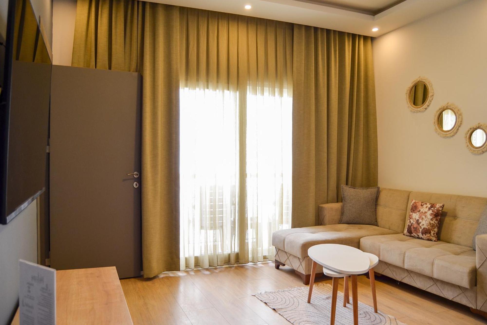 Loca Centre Suites Бодрум Экстерьер фото