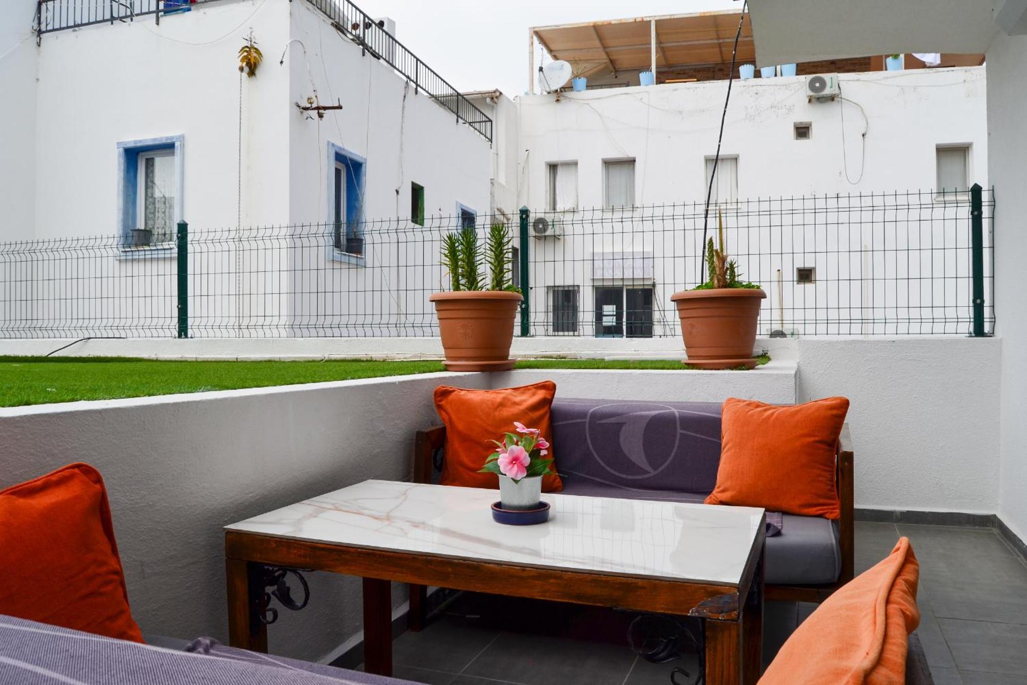 Loca Centre Suites Бодрум Экстерьер фото