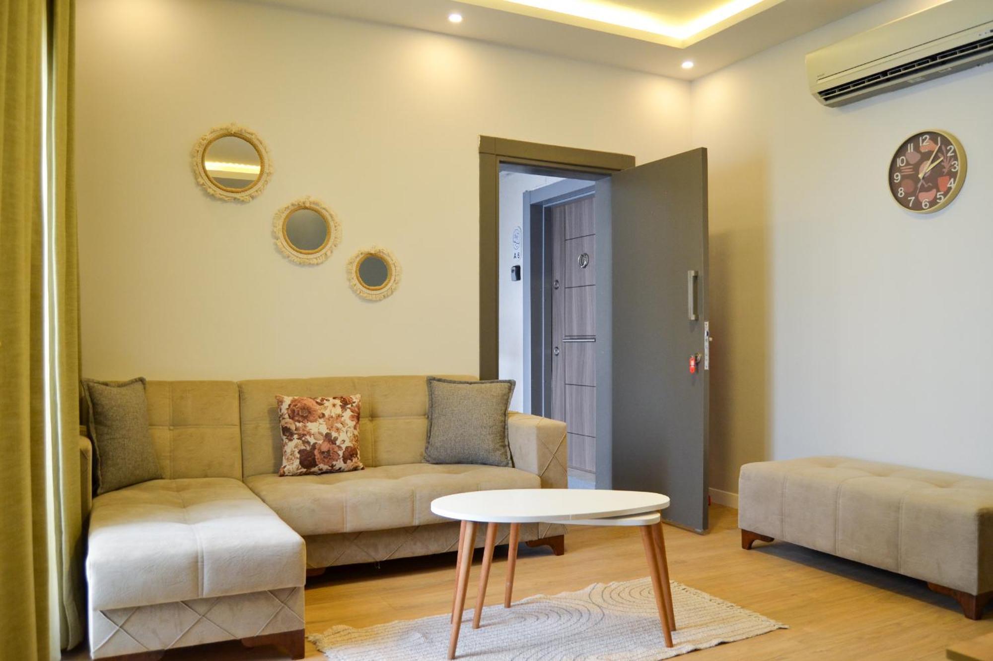 Loca Centre Suites Бодрум Экстерьер фото
