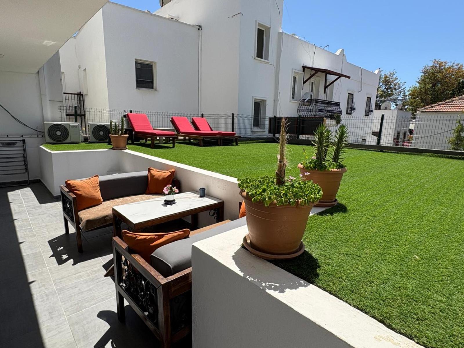 Loca Centre Suites Бодрум Экстерьер фото