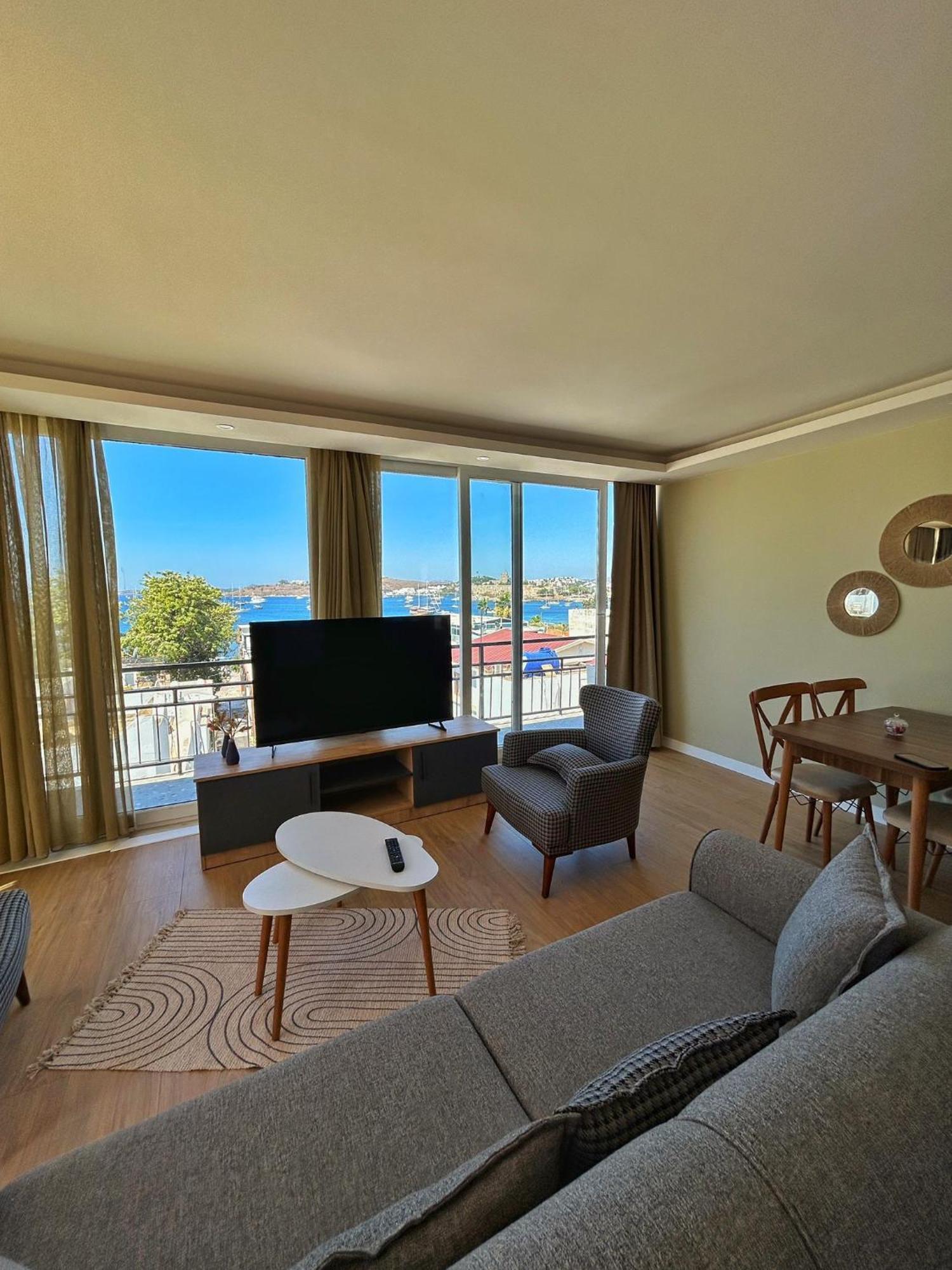 Loca Centre Suites Бодрум Экстерьер фото